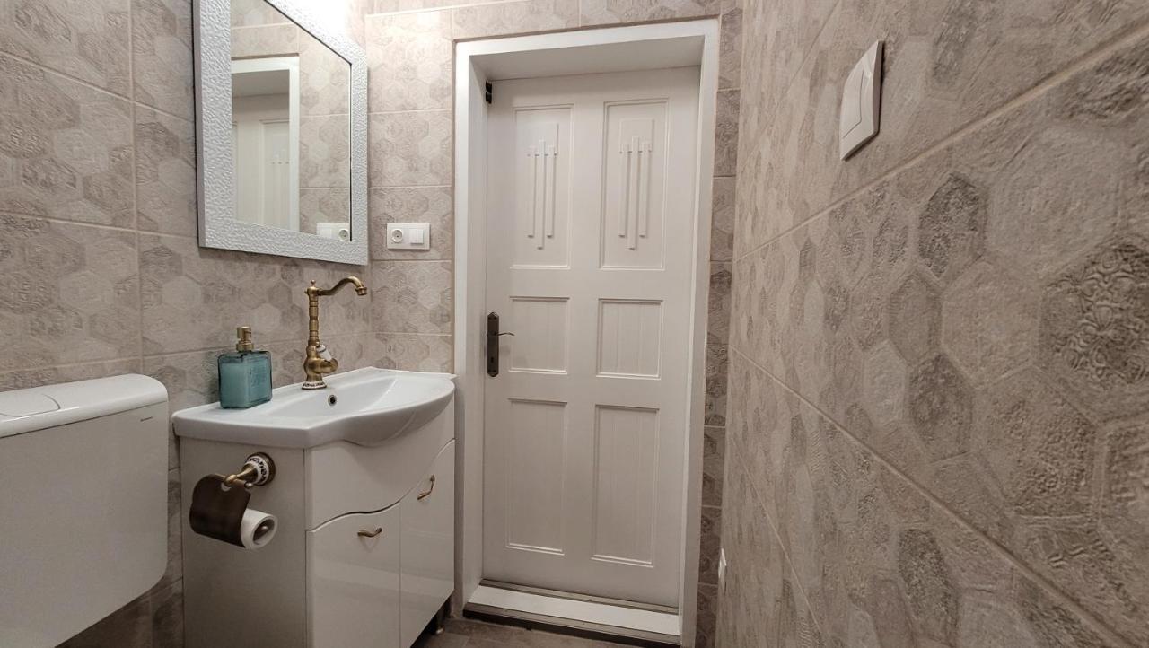 Glamour Apartman غيولا المظهر الخارجي الصورة